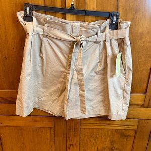 NWT Michael Kors High Waisted Pleated Khaki Shorts with Tie